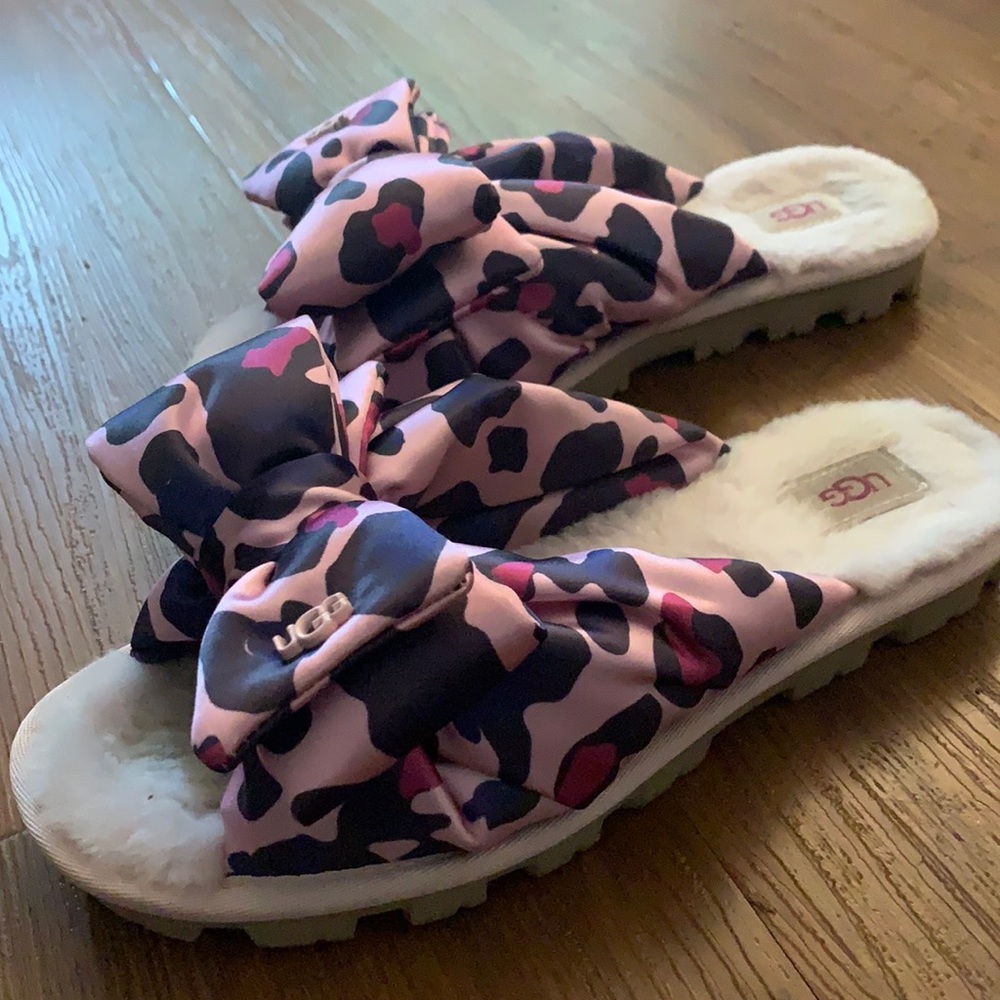 Ugg house slippers